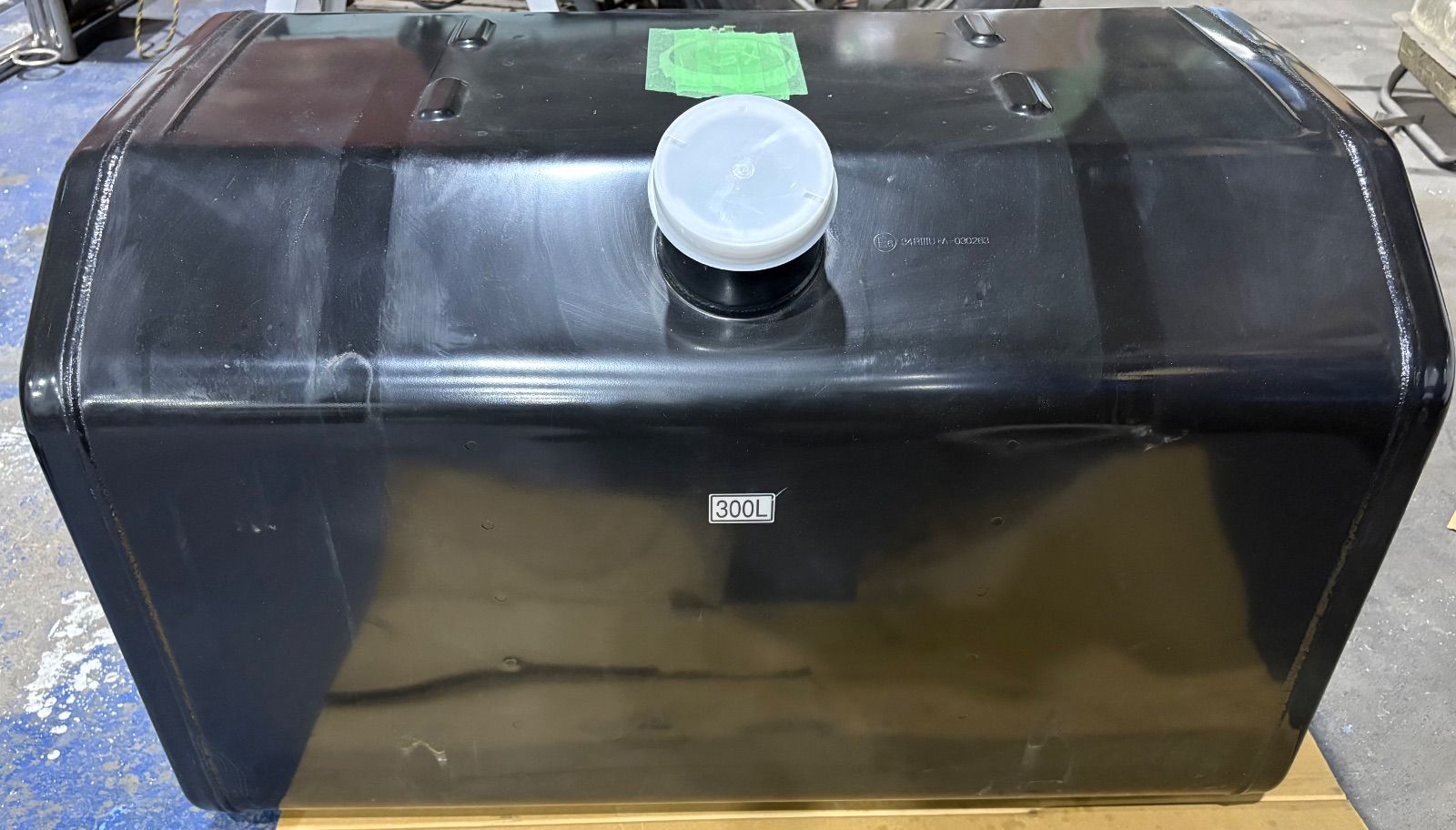 三菱ふそう/純正燃料タンク300ℓ/ガッポ/大型/中型/トラック/R34対応/E6