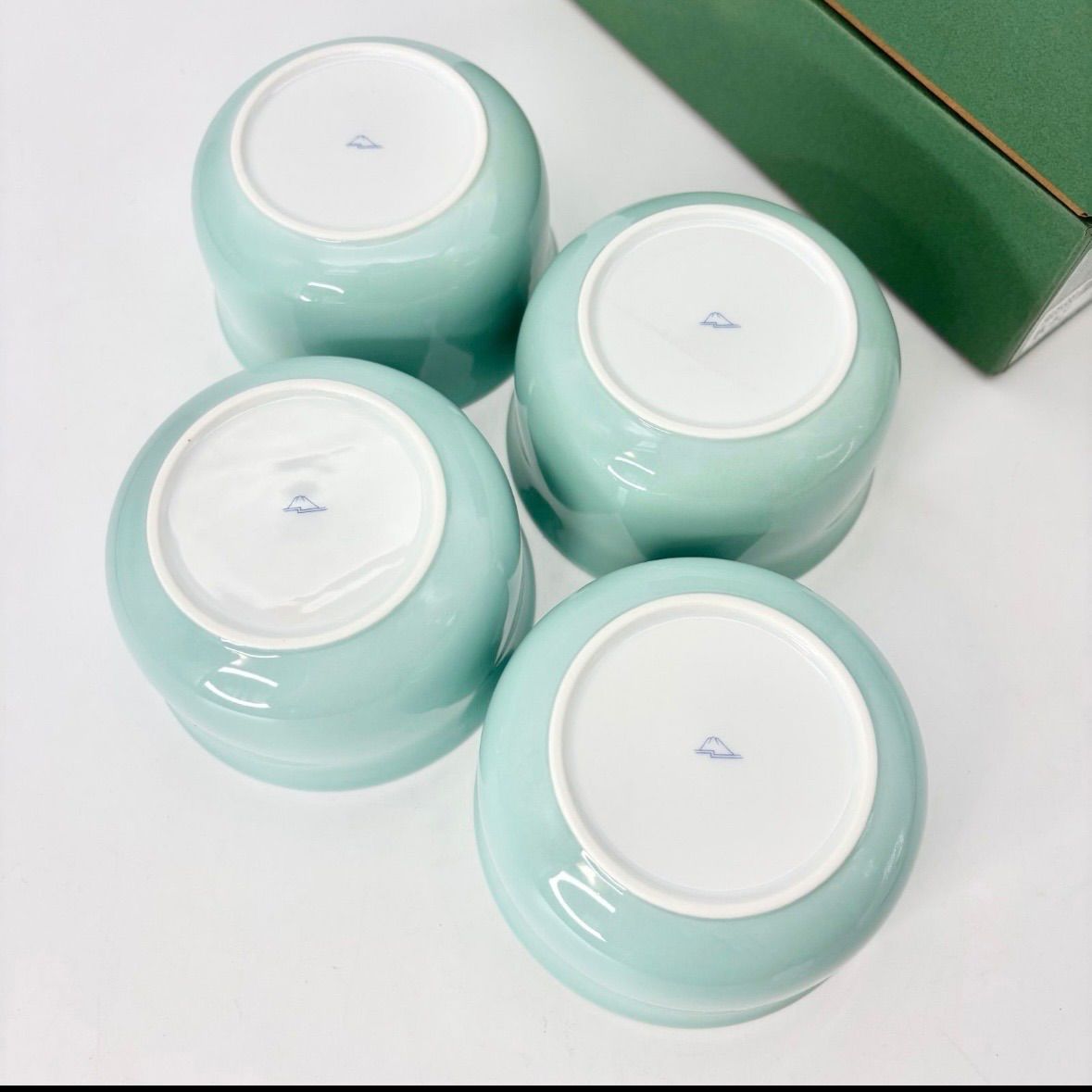 深川製磁】野いちご 組蓋物 （ペア蓋物）× 2セット（計4客）/ 未使用品