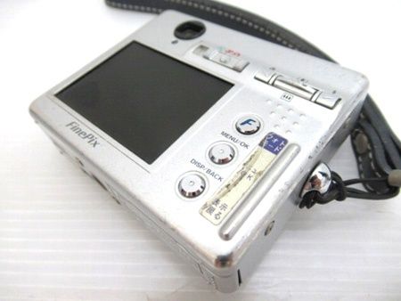 富士フイルム FUJIFILM FinePix F440 デジタルカメラ×1 バッテリー×1