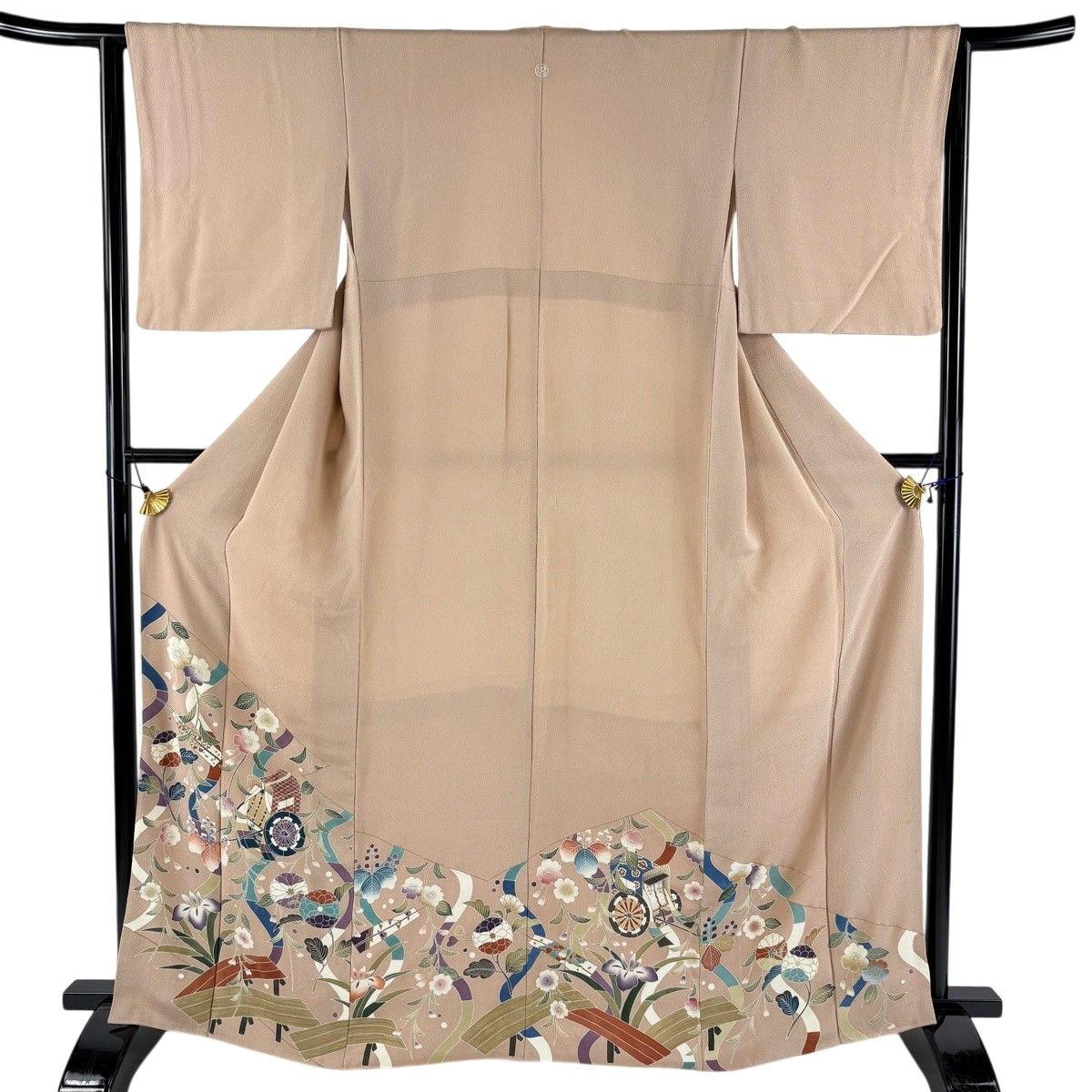 色留袖 身丈165cm 裄丈63cm S 袷 御所車 桜 金彩 縮緬 ベージュ 正絹 秀品 一つ紋 【中古】