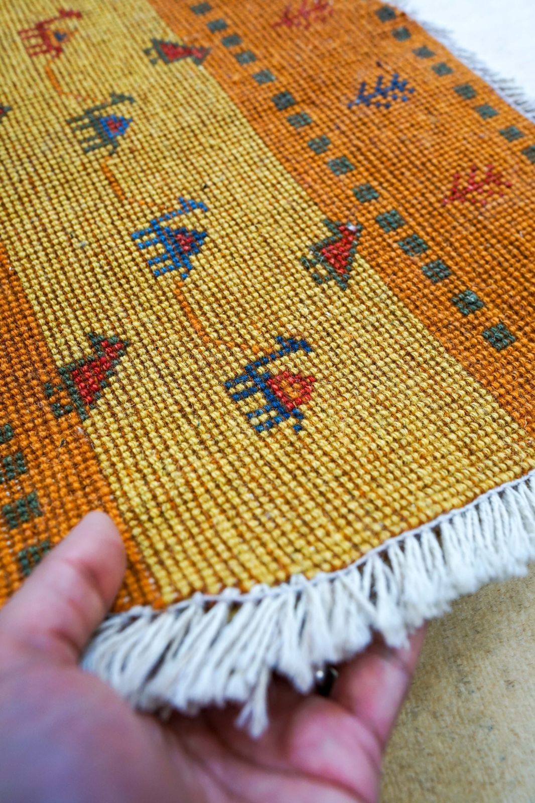 40×40cm ペルシャ絨毯 手織りギャッベ アマレ族 ギャベ - メルカリ
