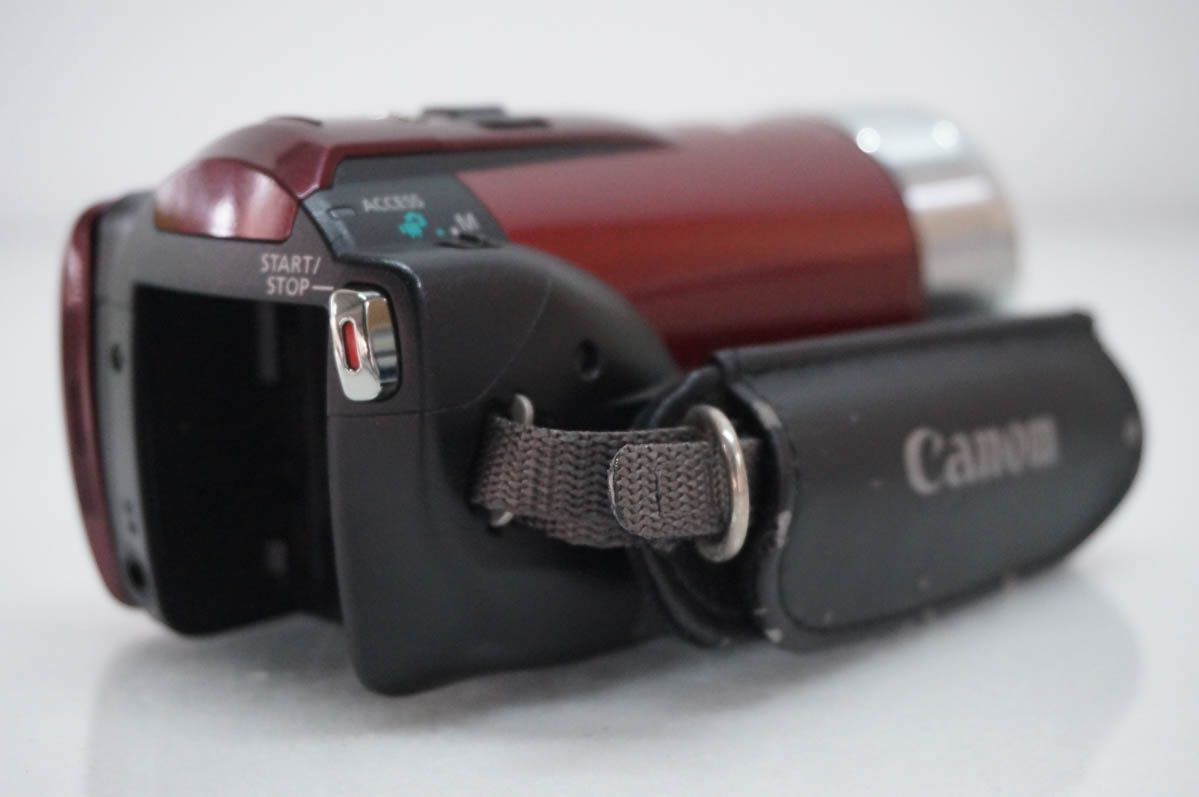 キヤノンCANON ハイビジョンデジタルビデオカメラ メモリータイプ iVIS