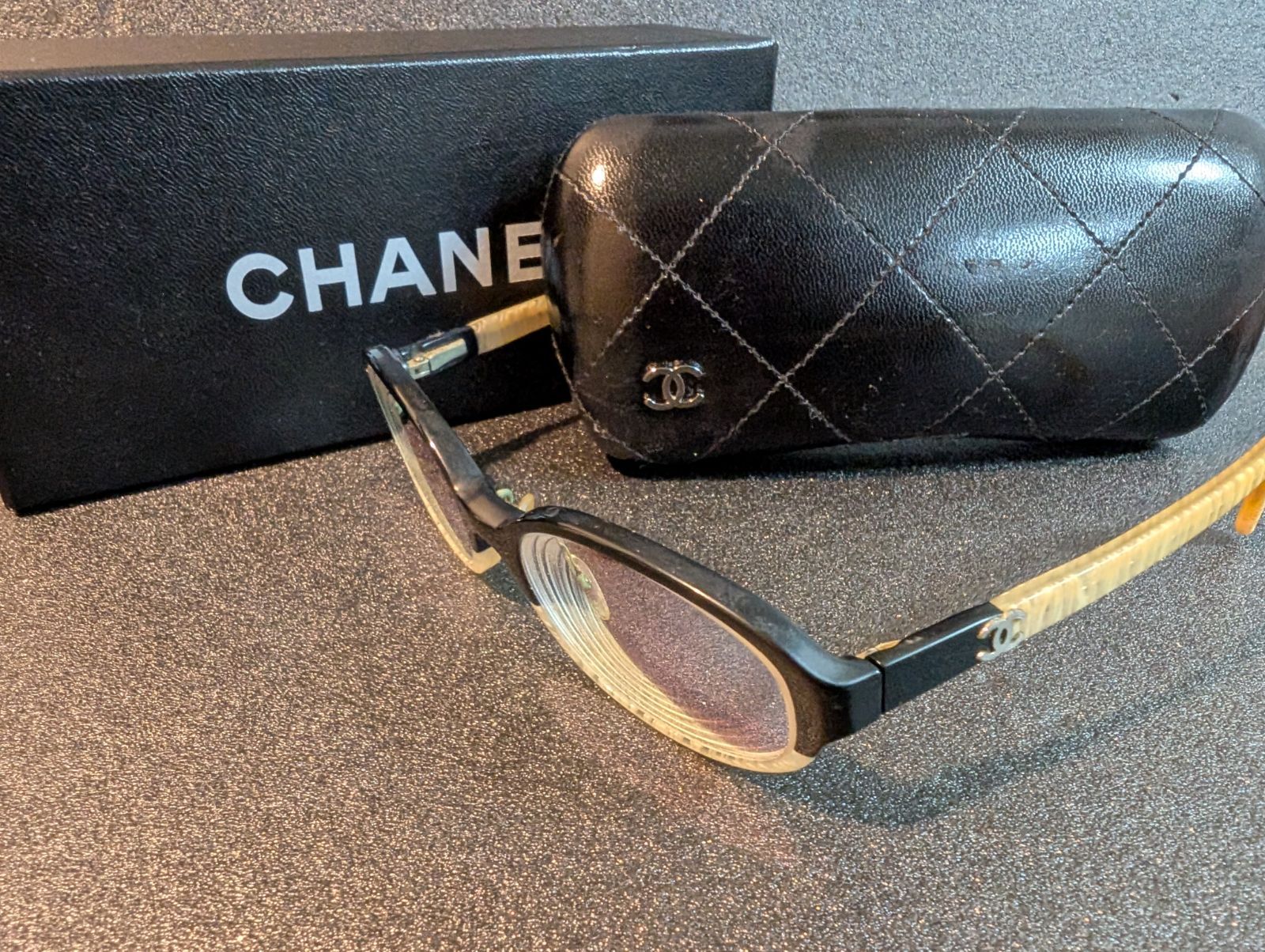 샤넬 CHANEL 선글라스 박스/케이스/렌즈 와이프 포함