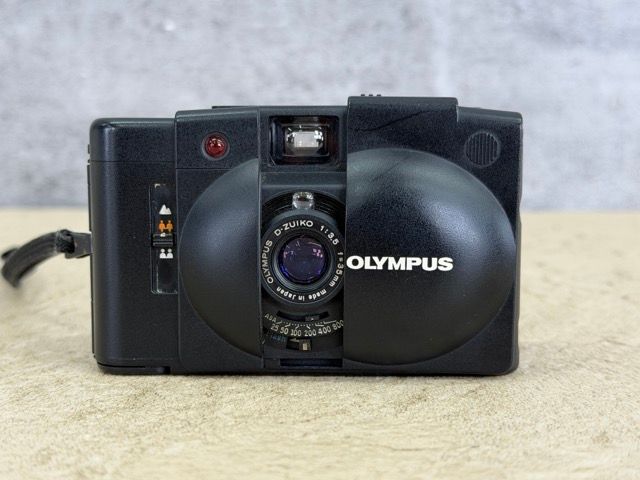 【中古】OLYMPUS オリンパス XA2 ブラック コンパクトフィルムカメラ オリンパス（OLYMPUS） 【中古】OLYMPUS XA2 ブラック コンパクト