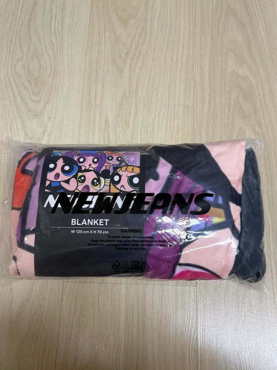 NewJeans パワパフガールズ ブランケット New Jeans THE POWERPUFF GIRLS x NJ ブランケット パワーパフガールズ
