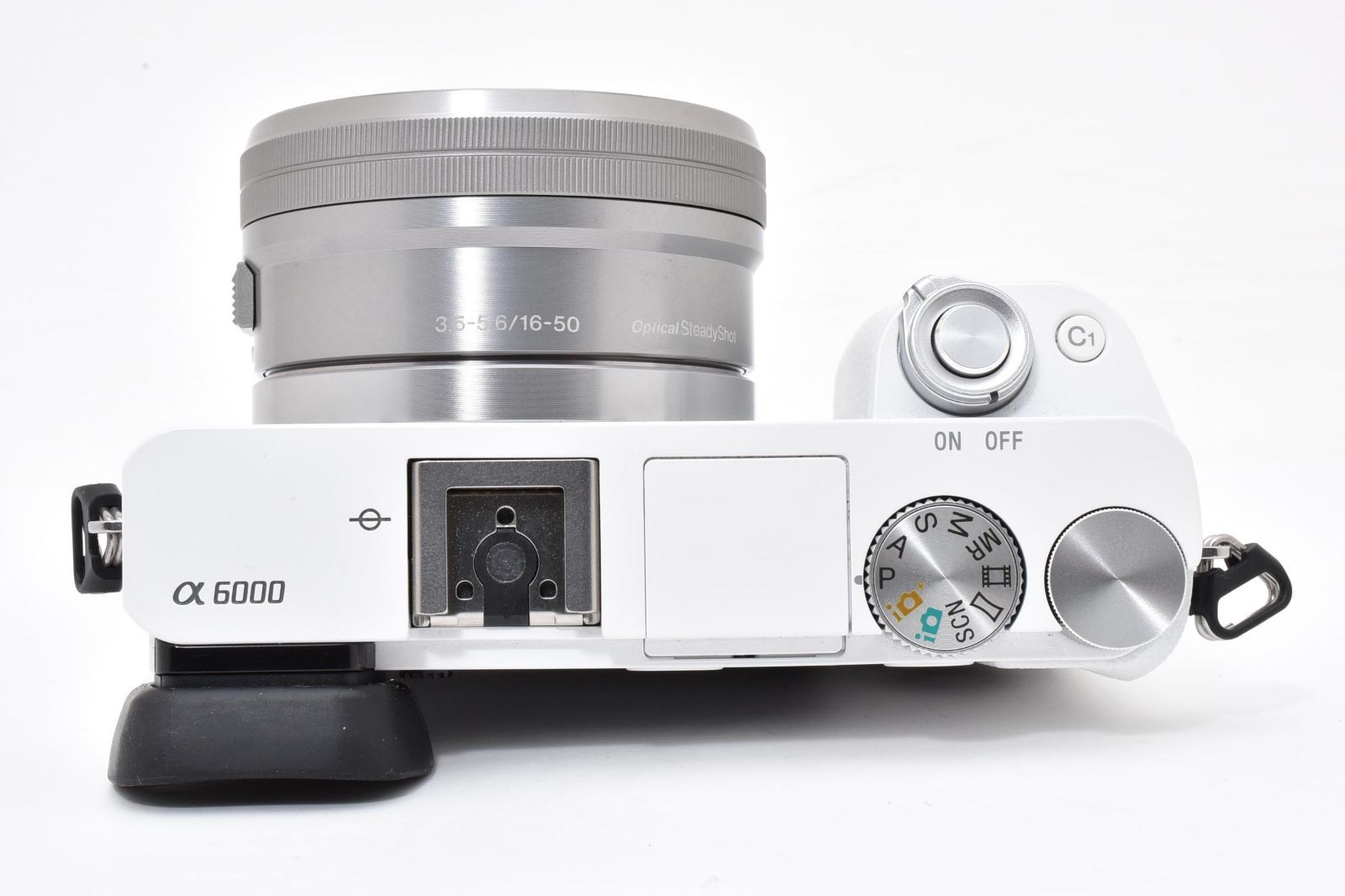 ☆極上品 ショット数568回☆ ソニー SONY α6000 ホワイト + E PZ 16