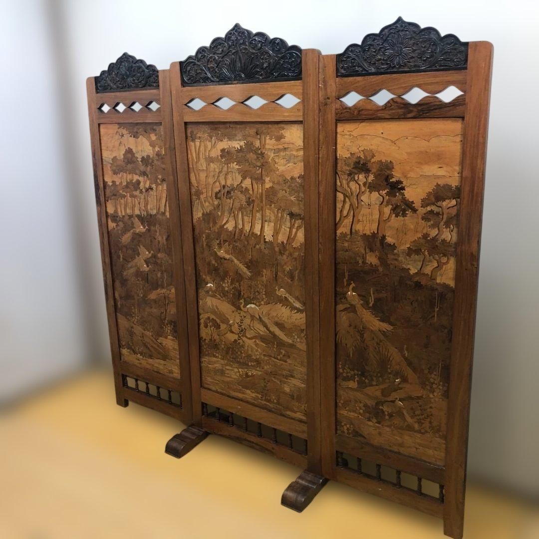 昭和52年製 日本製 木象嵌 三連衝立 松に孔雀 瑞鳥 山水図 神戸税関検査印 輸出工芸家具 和風 パーテーション 古民家 旅館 店舗什器　260117-1