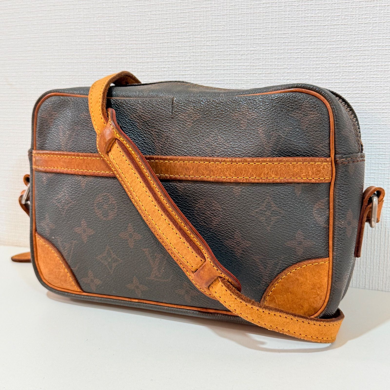 ルイヴィトン トロカデロ23 中古品 LOUIS VUITTON ルイヴィトン モノグラム トロカデロ23 美品 - メルカリ