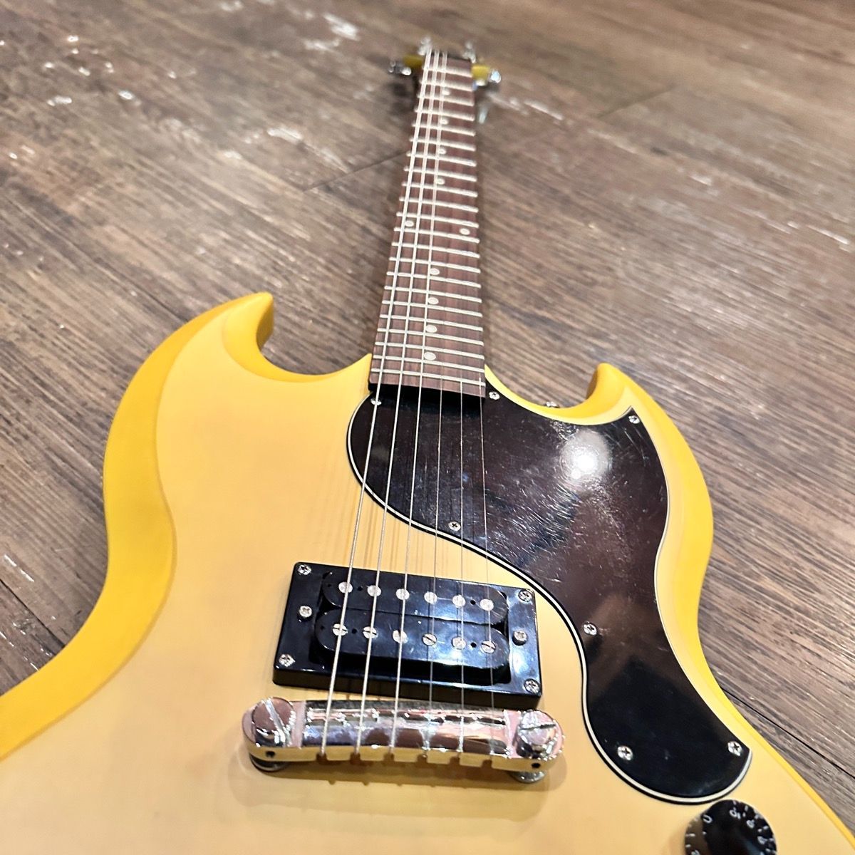 Epiphone by Gibson LIMITED MODEL SG Junior TV Yellow エピフォン