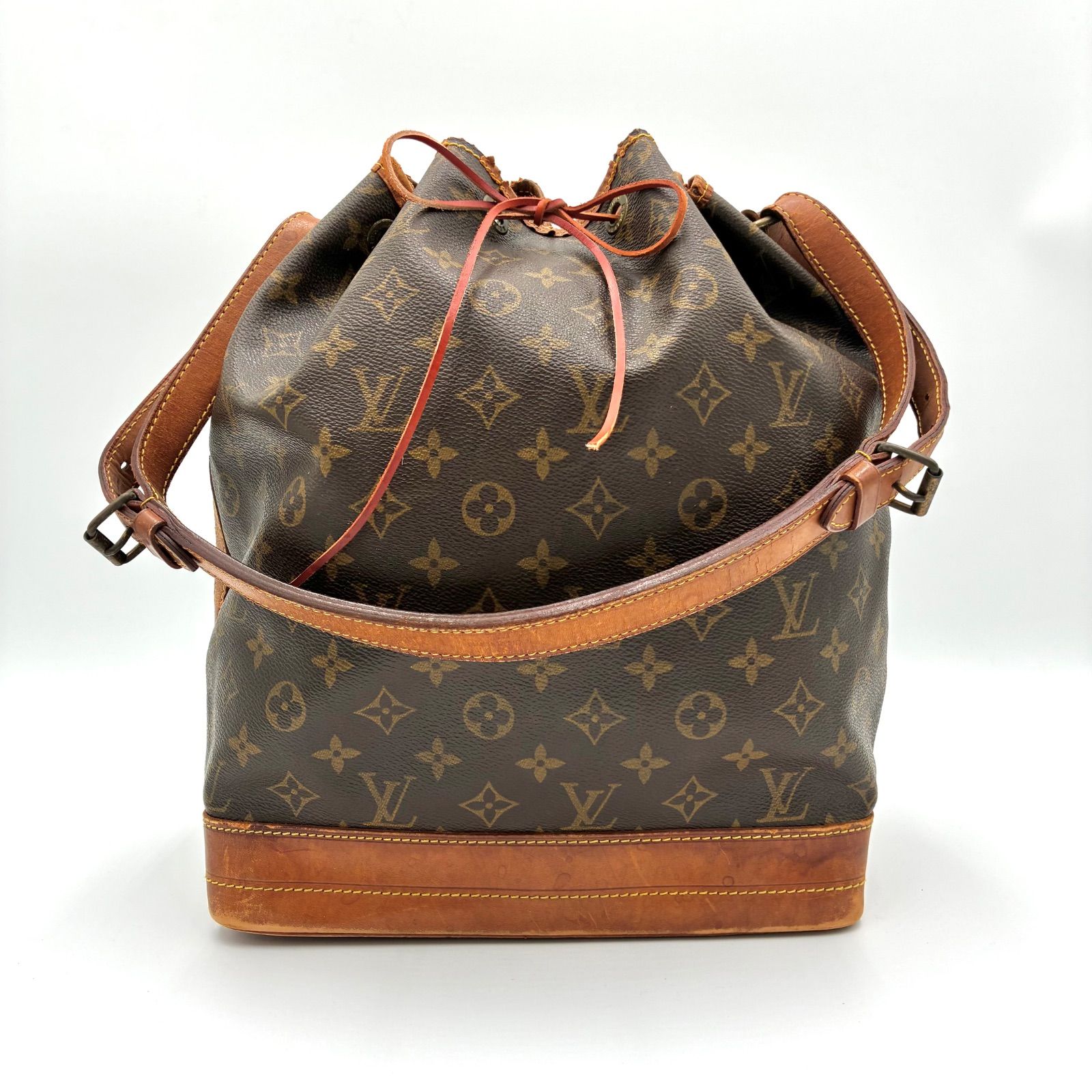 LOUIS VUITTON ルイヴィトン ノエ モノグラム 巾着 ショルダーバッグ M42224 2Y6334