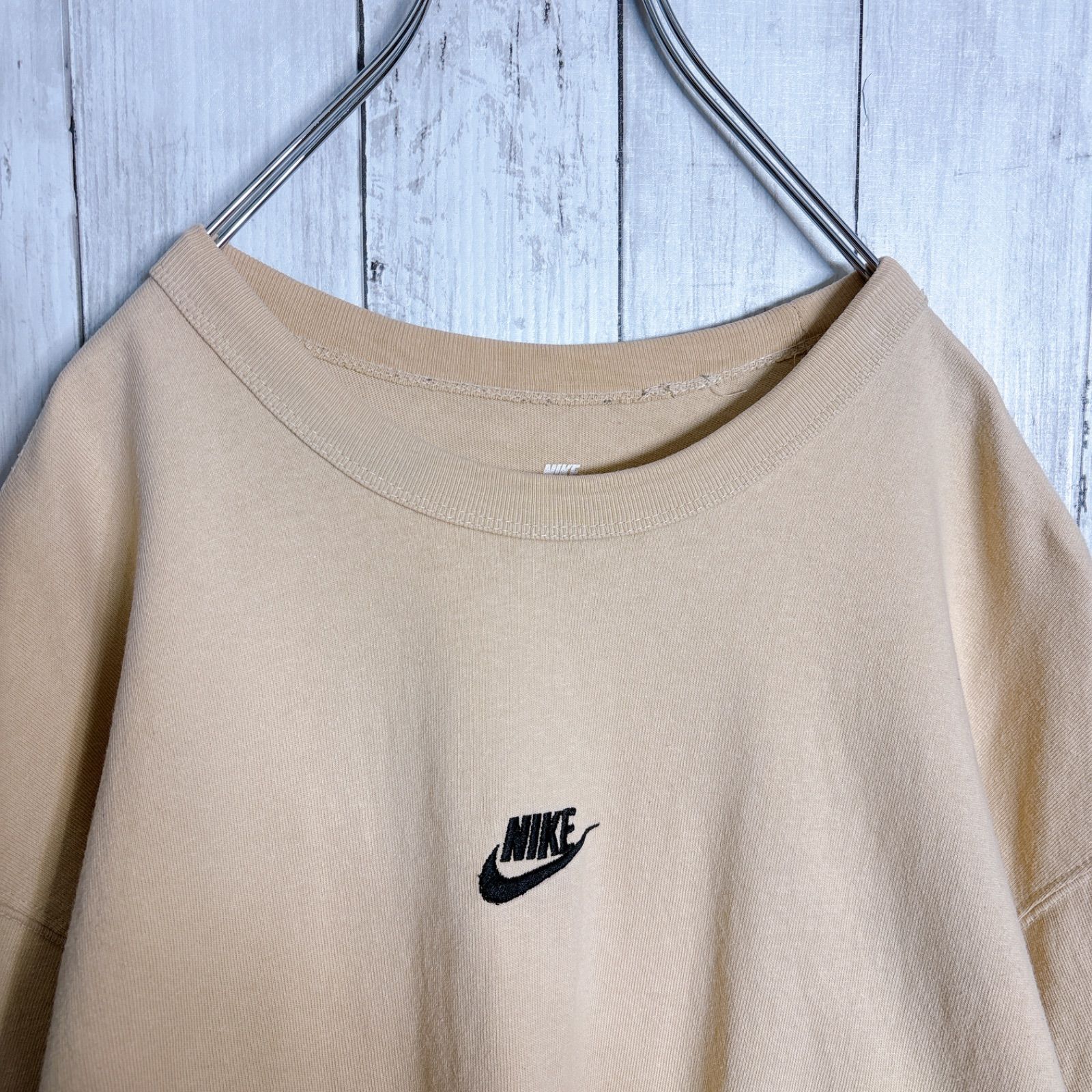国内正規品】ナイキ NIKE ベージュ センターロゴ 半袖Tシャツ L - メルカリ