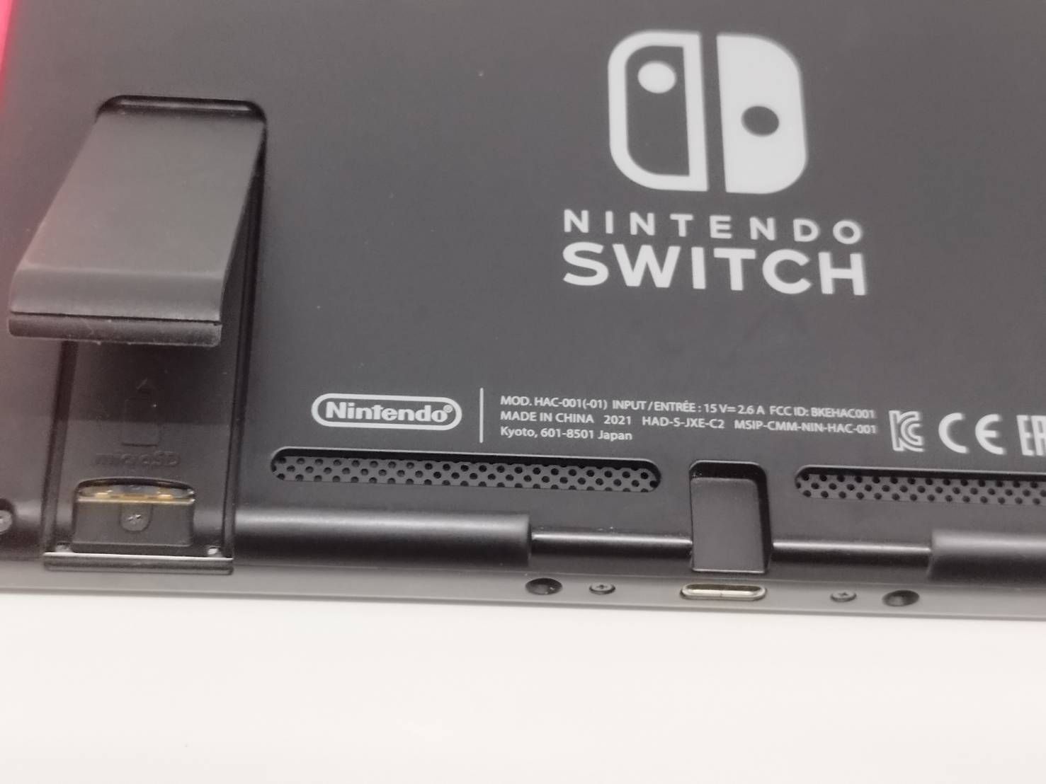 【良品】Nintendo Switch HAC-001(-01)/2021年製/バッテリー強化版〈HAD-S-KABAA〉 12-F9 ニンテンドースイッチ HAC-001(-01) 本体バッテリー強化版 2021