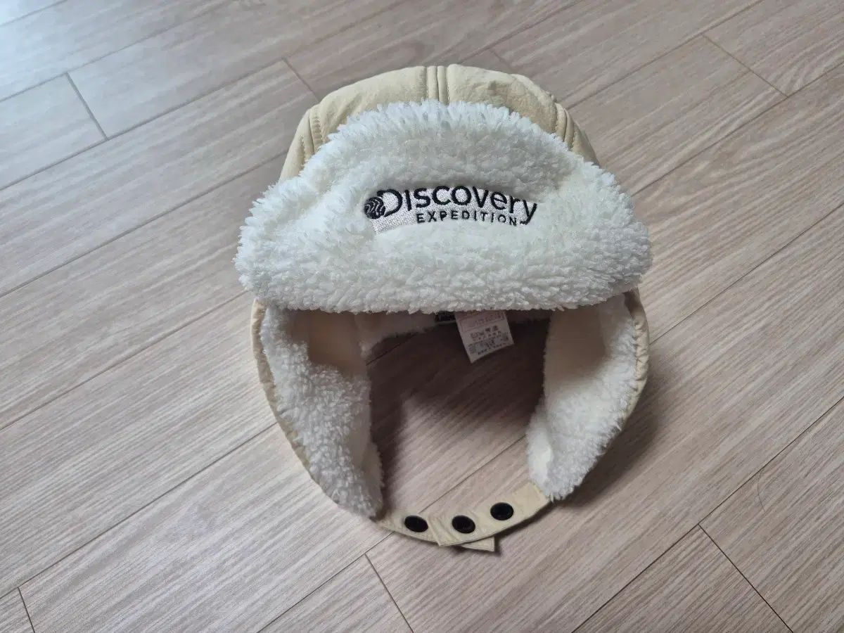 56 DISCOVERY キッズ 耳あて トラッパー ニット帽