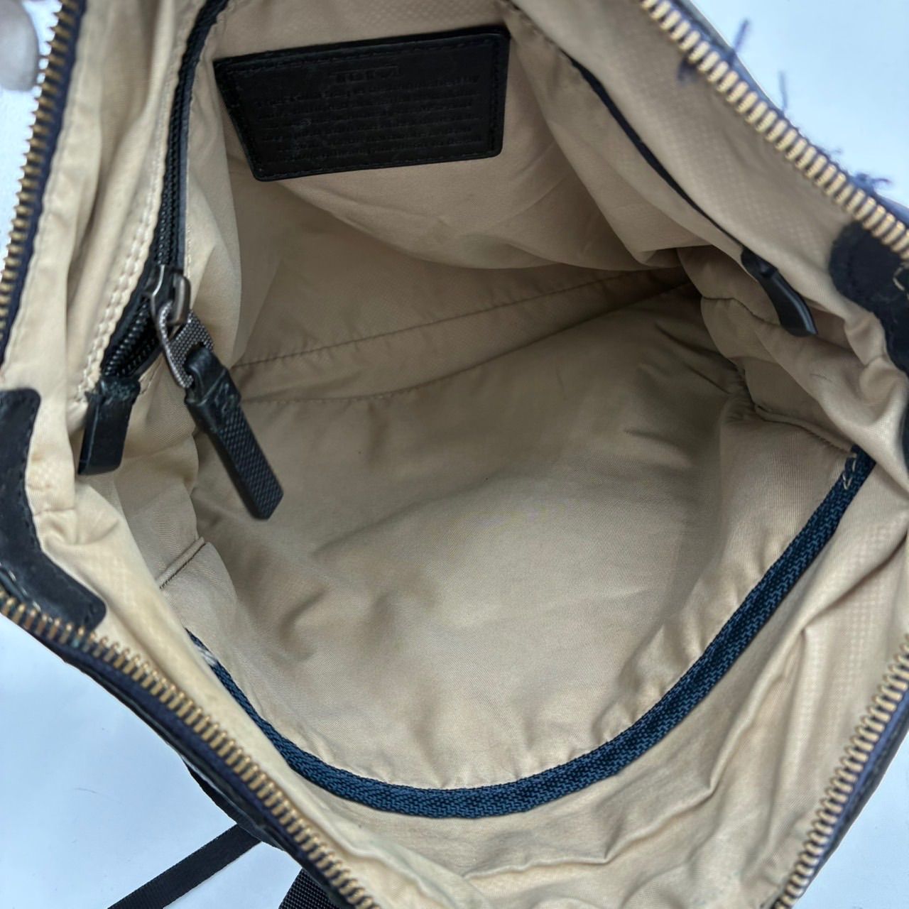 TUMI トゥミ ショルダーバッグ 本革 レザー ネイビー 紺 68901NVY 