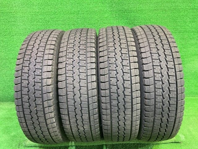 DUNLOP スタッドレス ダンロップ ウィンターマックスSV01 195/80R15 107/105L LT 4本