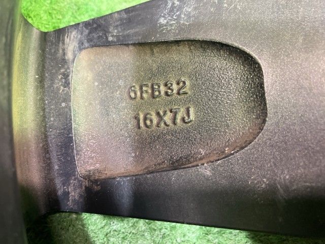 ウェッズ アドベンチャー ﾃﾞﾘｶ RAV-4 ホイール アルミ シルバー 16