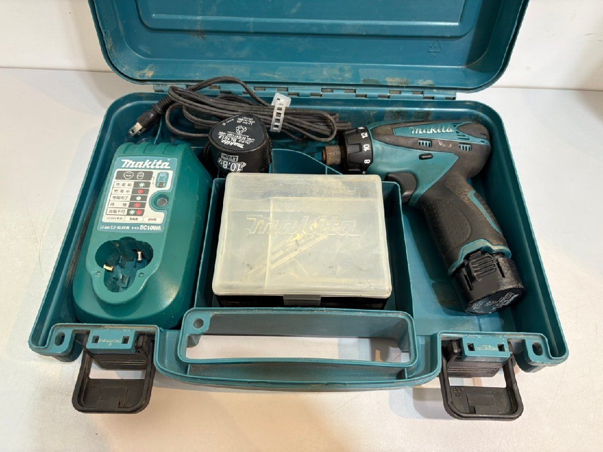 マキタ DF030DWX 充電式ドライバドリル【野田愛宕店】【店頭取引限定】【中古】ITV303RYBKD6 ◇Makita マキタ 充電式ドライバドリル DF030DWX 充電器×1,バッテリー