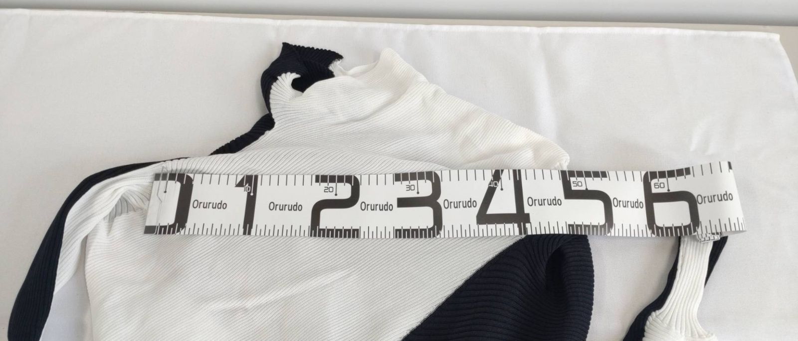 ER263】NS188 ISSEY MIYAKE イッセイミヤケ 変形 ニット プリーツ