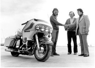 1975-1977 FLH VETTER LIBERATOR FAIRING 1975 タンク デカール ショベル パンヘッド ナックル チョッパー サバイバー ハーレー エボ スポーツスター ソフテイル アイアンJ22-501