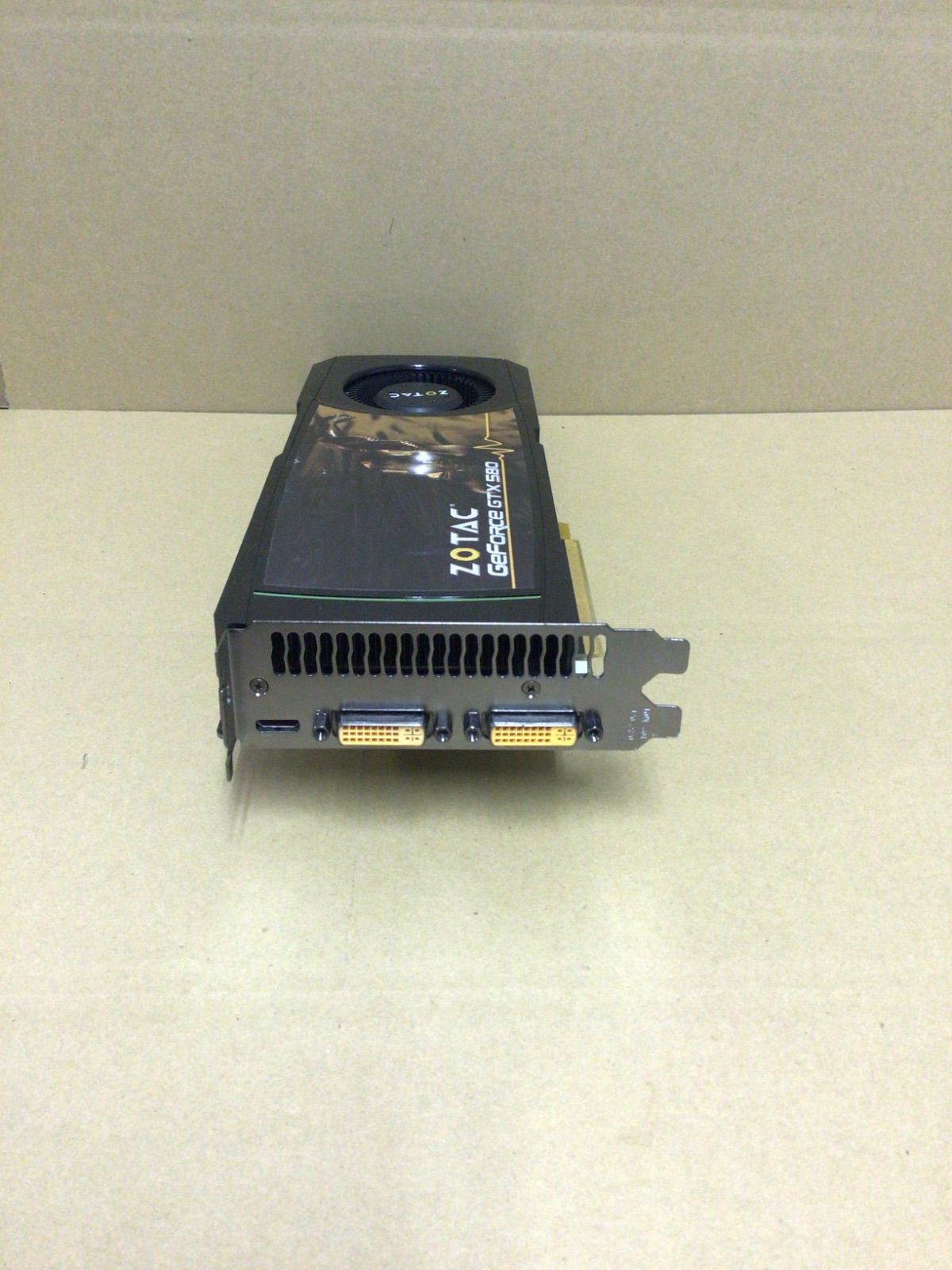 中古「非常に良い」ZOTAC GAMING GeForce GTX 1660 SUPER Twin Fan