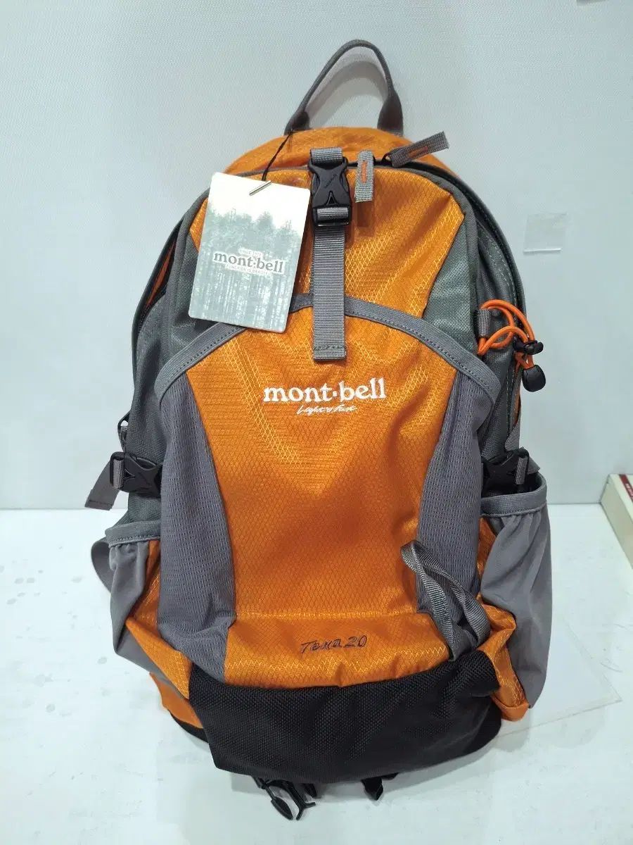 モンベル テラ 20 登山 バッグ バックパック 新品