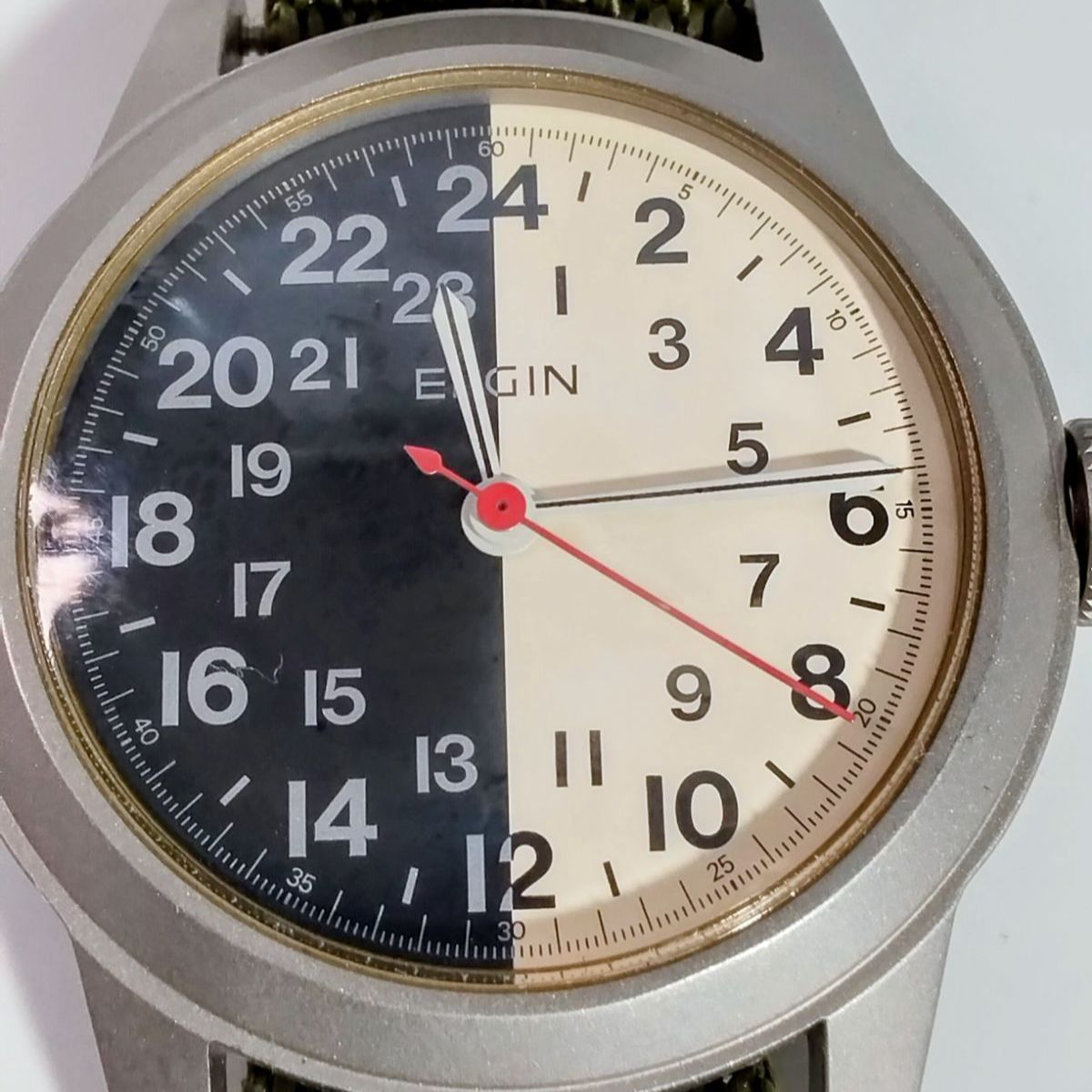 ジャンク品】ELGIN ミリタリーアナログ時計 24時間表示 《NO 01297