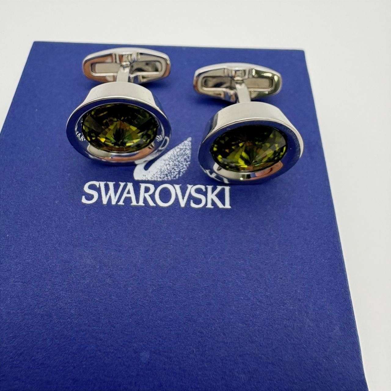 すき透る輝き！Swarovski 青いクリスタル カフスボタン クリスタル・スワロフスキーカフスボタン（カフリンクス）