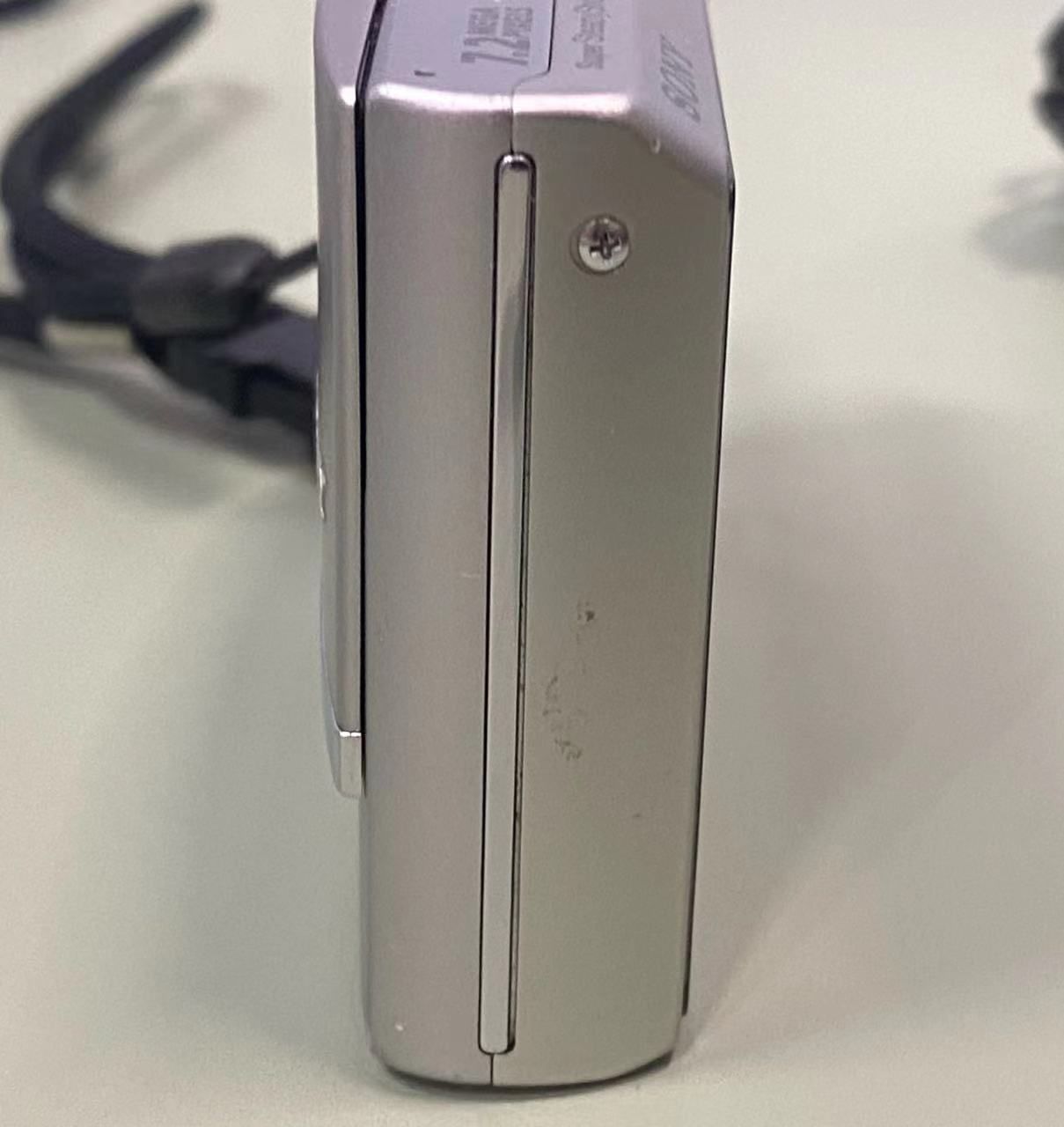 メモリーカード付】700万画素 SONYデジタルカメラDSC-T50 シルバー