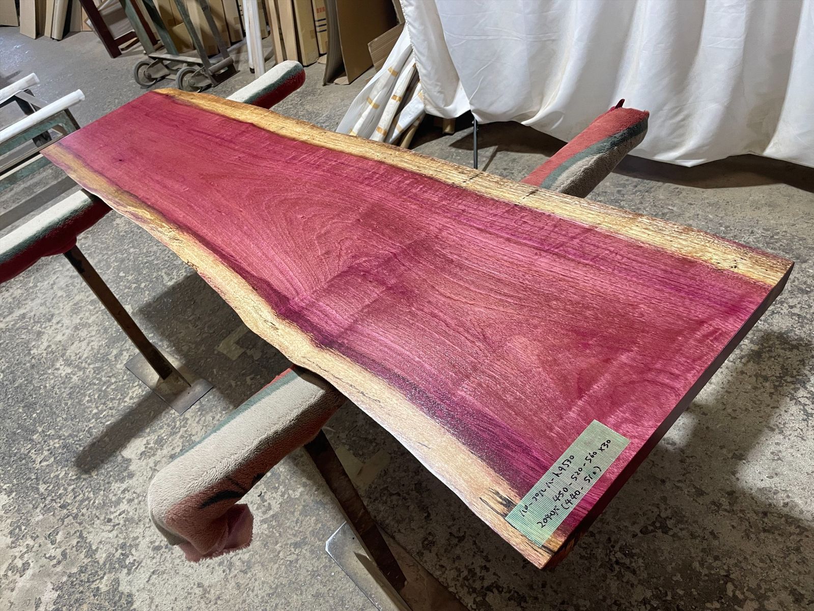 パープルハート9530 一枚板無垢 乾燥材 2040x450‐520-560x30mm カウンター 棚 テレビ台 花台 DIY 窓台 台