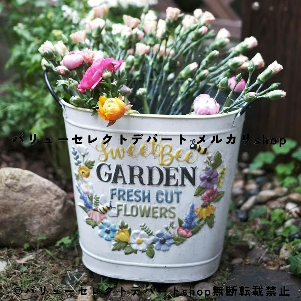 フラワーバケツ 切り花用 亜鉛メッキ 金属バケツ ハンドル付き 大容量 フラワーベース フレンチ風 花器 おしゃれ ガーデン雑貨 花入れ プランター 屋外 室内対応 バルコニー 玄関 庭 ディスプレイ インテリア雑貨 ガーデニング用品 ギフト