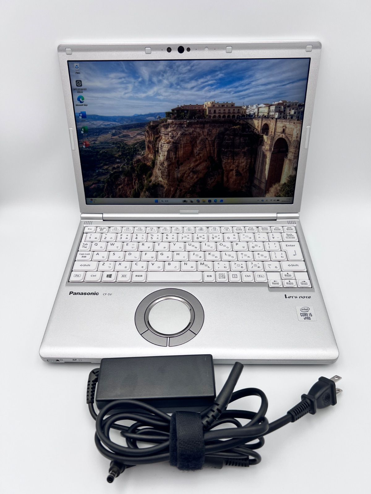 J105// Let's note CF-SV9 / Core i5 第10世代 / メモリ 16GB / SSD 256GB / Office 付き 20,300円