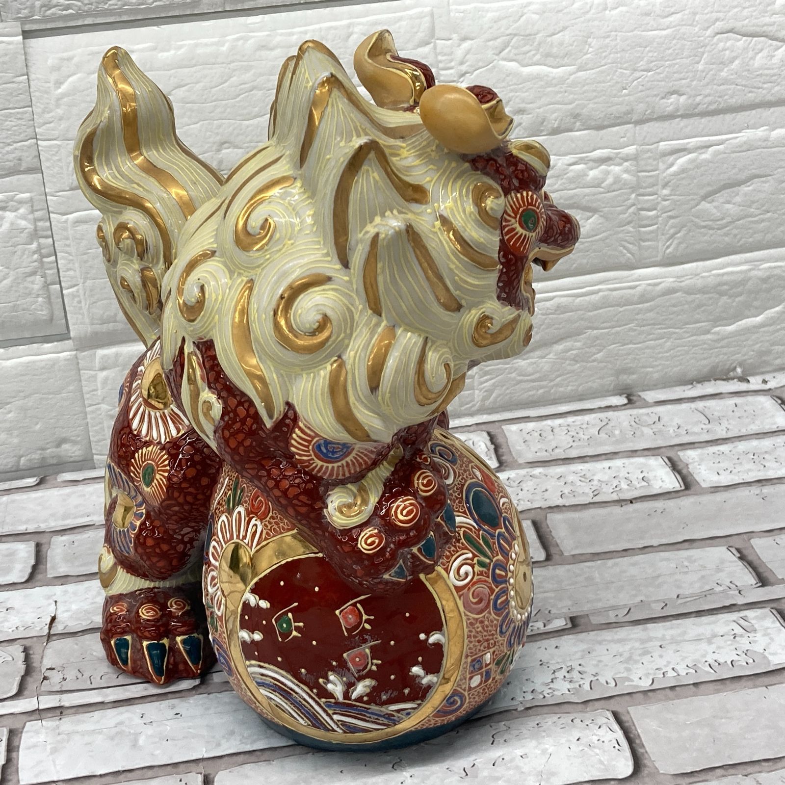九谷焼 玉乗り獅子 シーサー 置物 高さ約25㎝ 現状品 YMT5-040-08-80