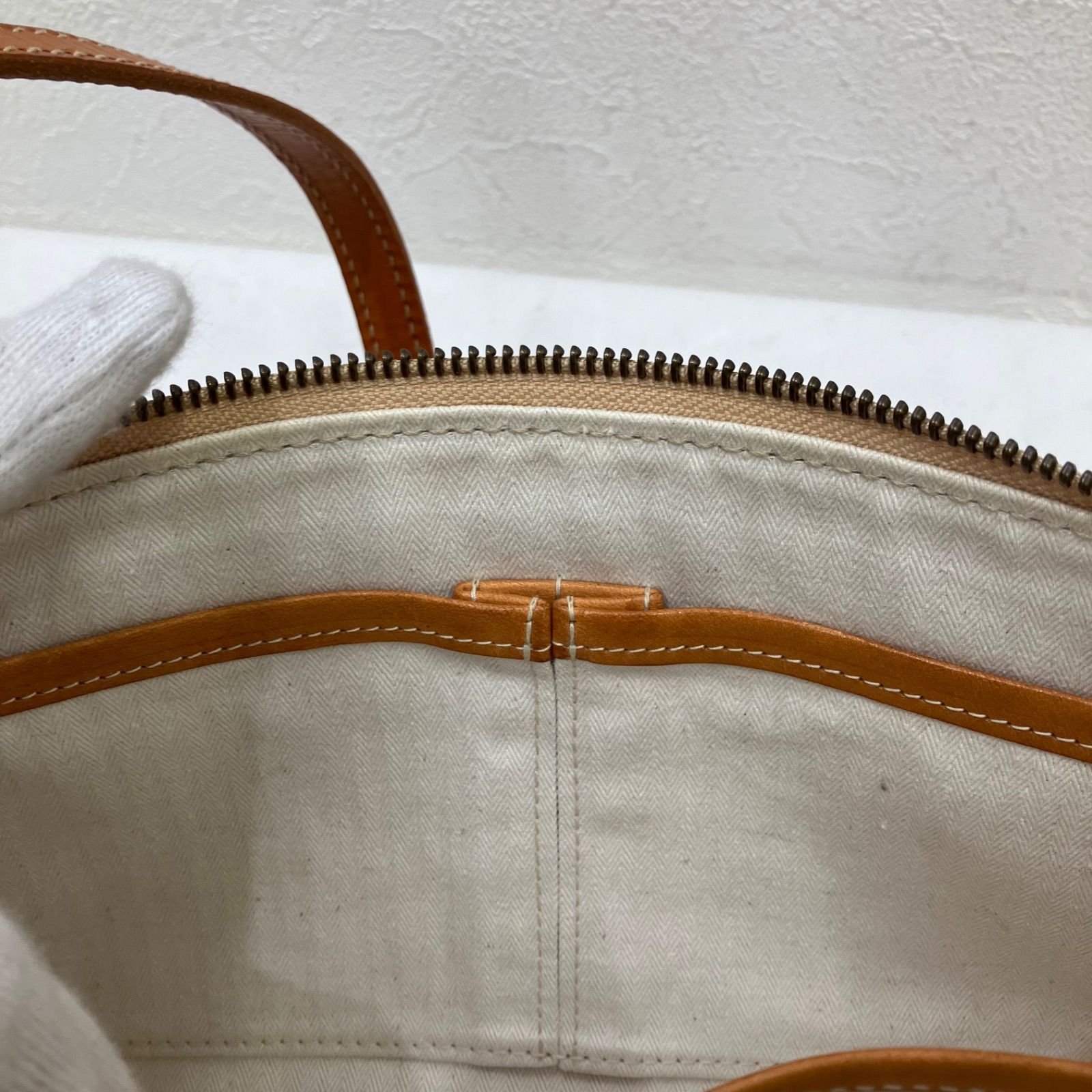 2623 genten ゲンテン ショルダーバッグ 斜めがけ レザー キャメル 茶 