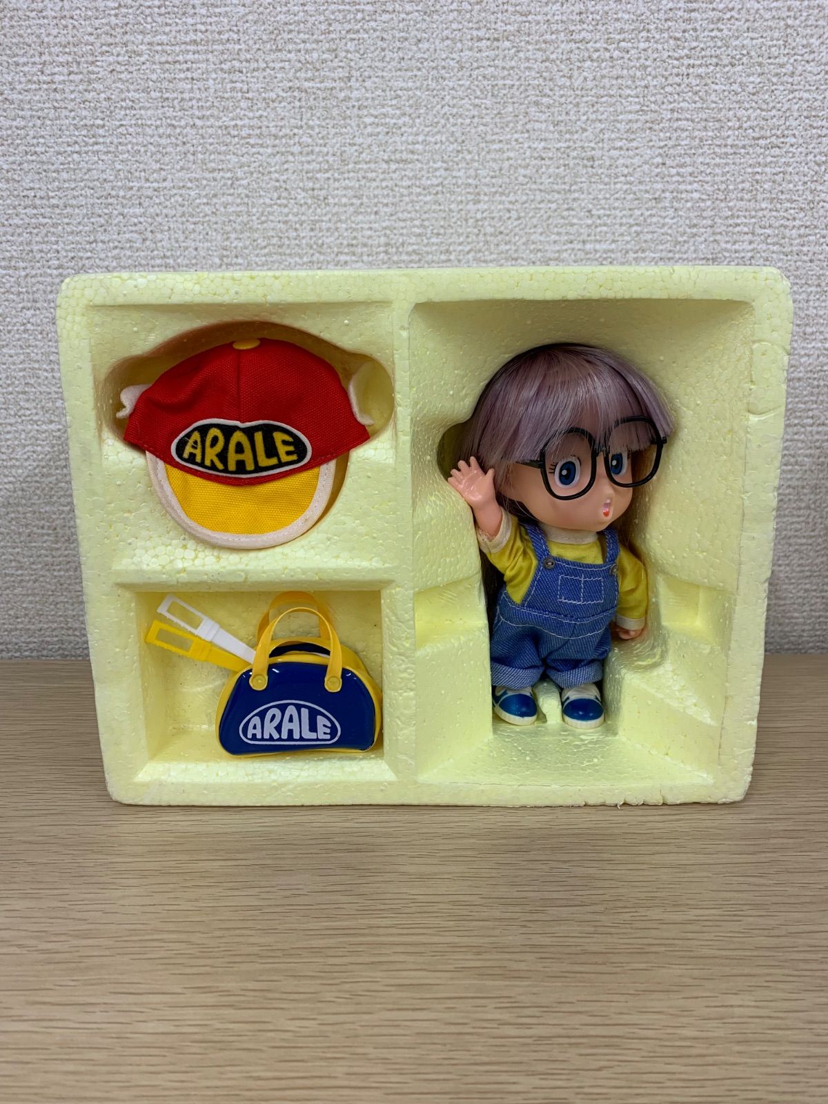 Dr.スランプアラレちゃん　フィギュア　昭和レトロ Dr.スランプアラレちゃん☆フィギュア(昭和レトロ) - メルカリ