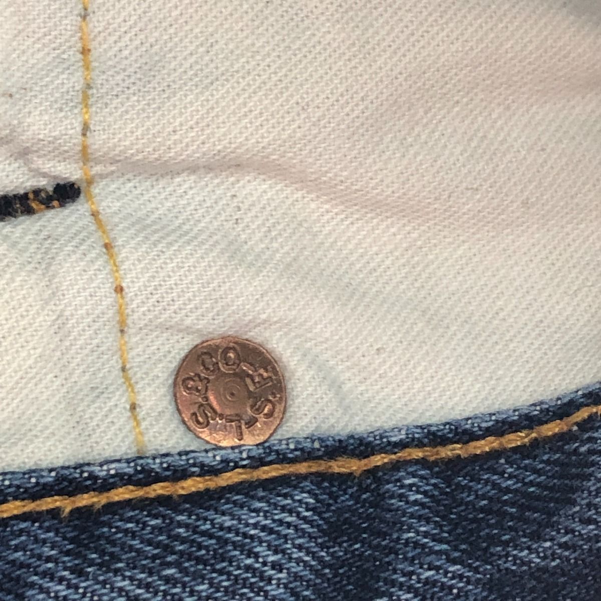 90s Levis ジーンズ 501XX SIZE W30×L34 ダメージ・リペア有 古着 555