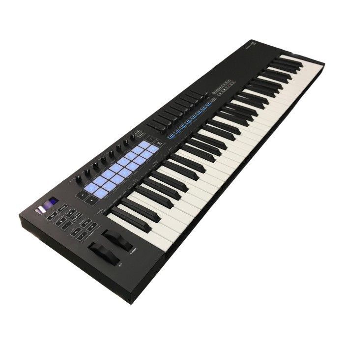 novation ノベーション Launchkey61 MK3 MIDIキーボード ブラック USB コントローラー 作曲 打ち込み 中古 T1