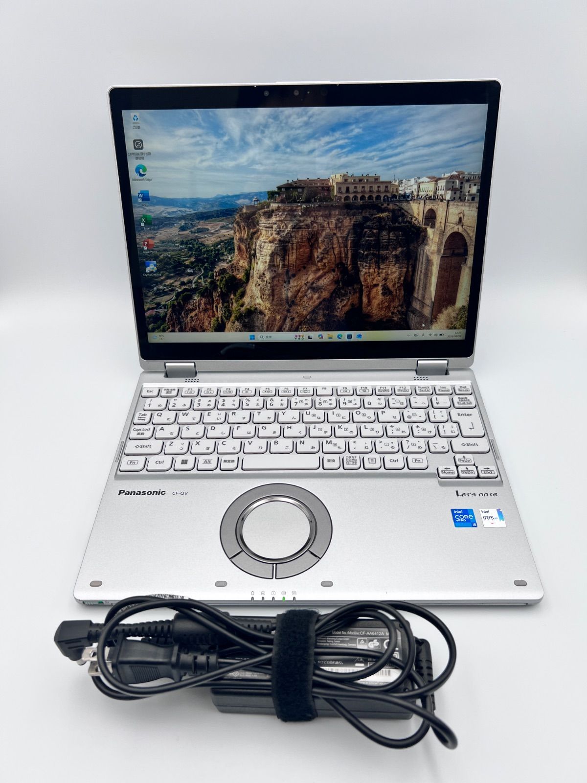 J112// Let's note CF-QV1 / Core i5 第11世代 / メモリ16GB / 256GB / Win 11 pro Office 2024 付き