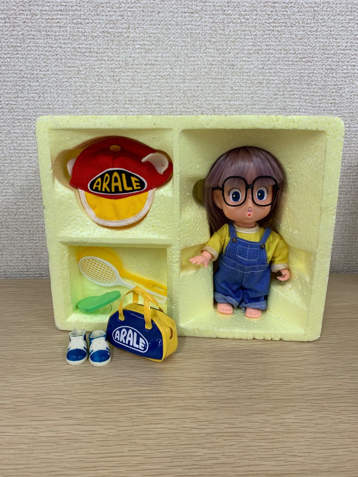 4B【レア】んちゃアラレちゃん Dr.スランプ フィギュア 昭和レトロ