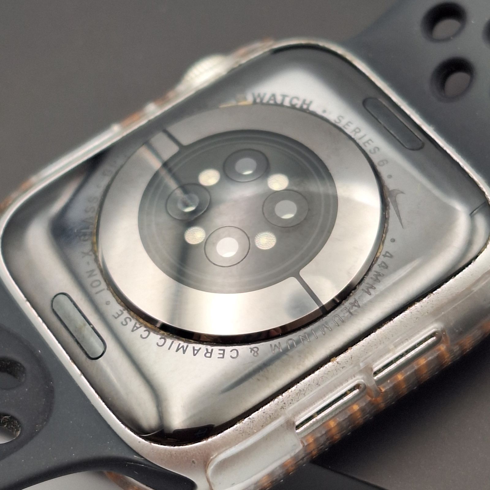 Apple Watch Nike SE6 GPS ジャンク 本体 - メルカリ