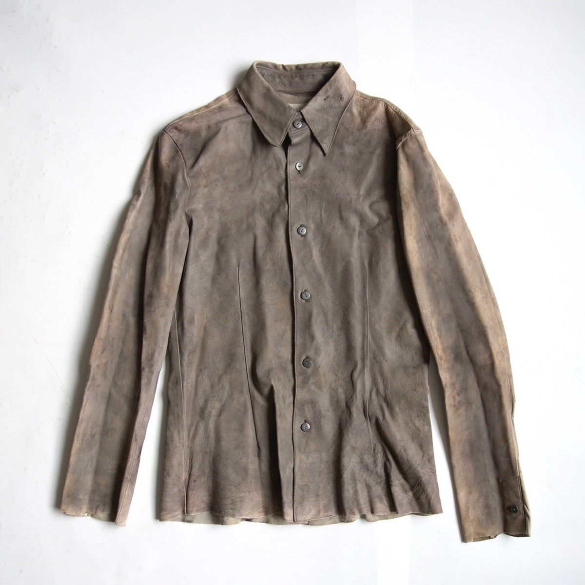 【カーフクローム下地】ISAMU KATAYAMA BACKLASH【天然ログウッド製品手塗り染め シャツ】3 イサムカタヤマバックラッシュ レザー 26040750 カーフクローム下地】ISAMU KATAYAMA BACKLASH【天然ログウッド製品手