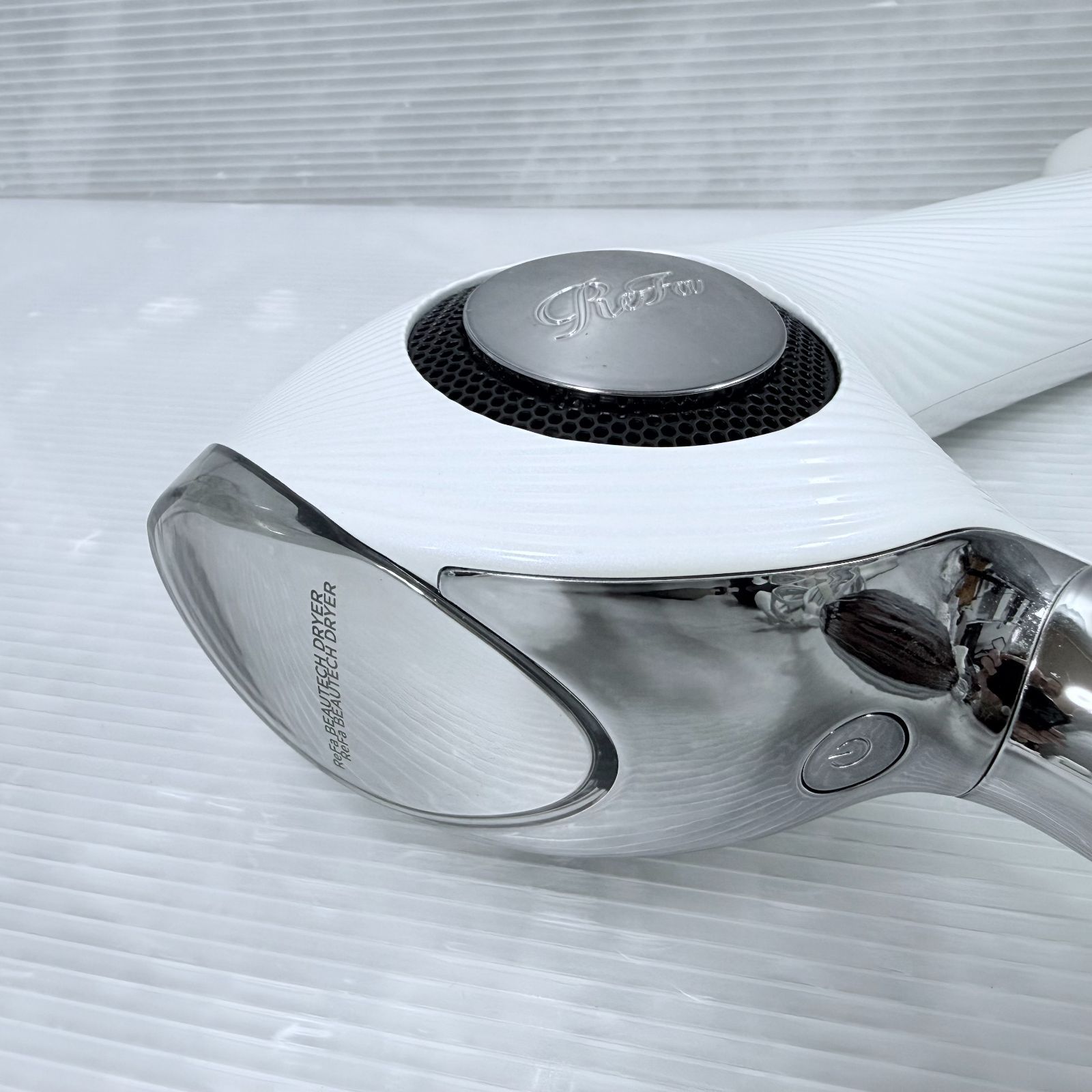 ReFa BEAUTECH DRYER RE-AB02A ホワイト ReFa (リファ) RE-AB02A BEAUTECH DRYER 2021年製｜トレファクONLINE