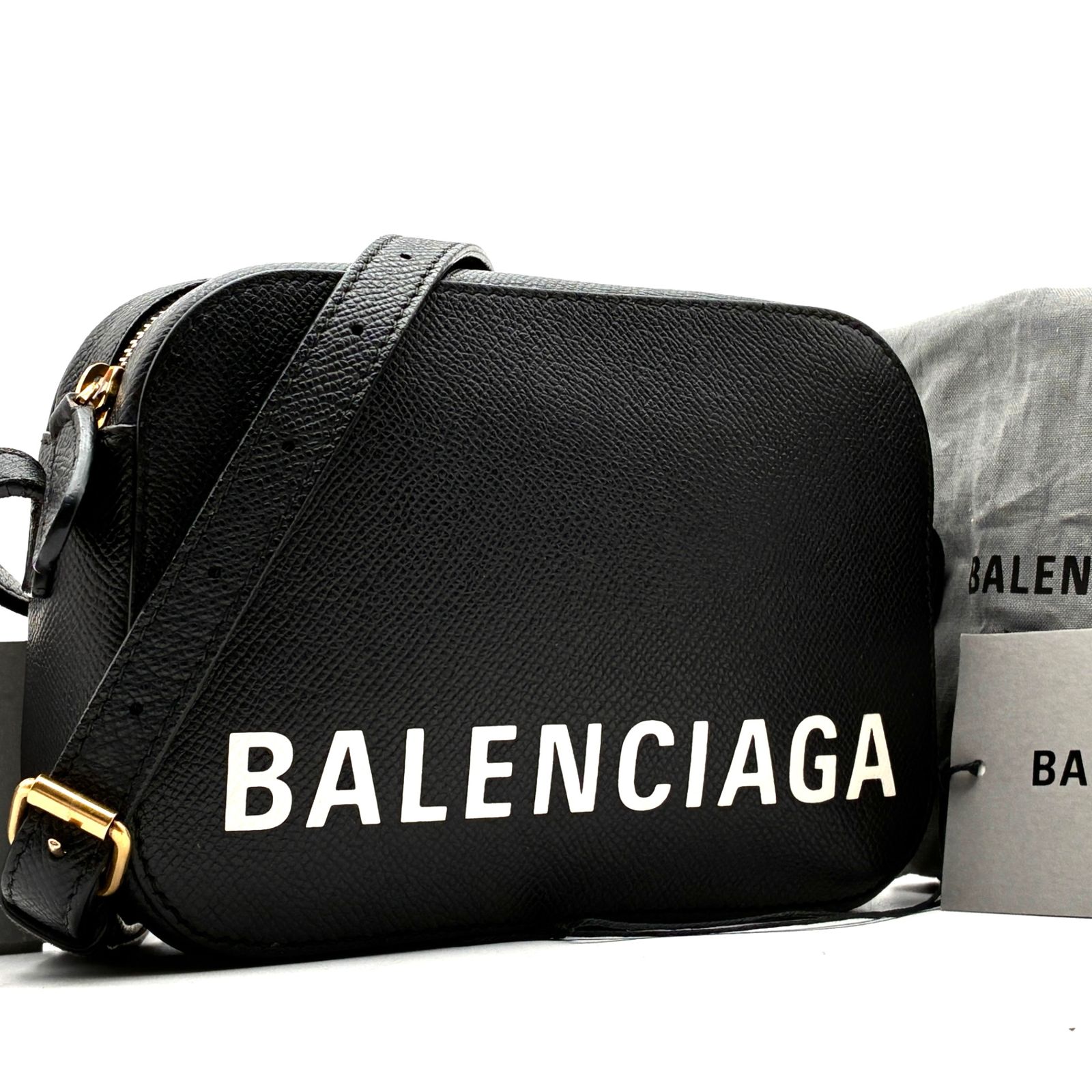 【未使用】BALENCIAGA バレンシアガ 558171 ポシェット　ロゴ ヴィル カメラ バッグ XS VILLE CAMELA　プレゼント BALENCIAGA】バレンシアガ『ヴィル カメラバッグ XS』558171