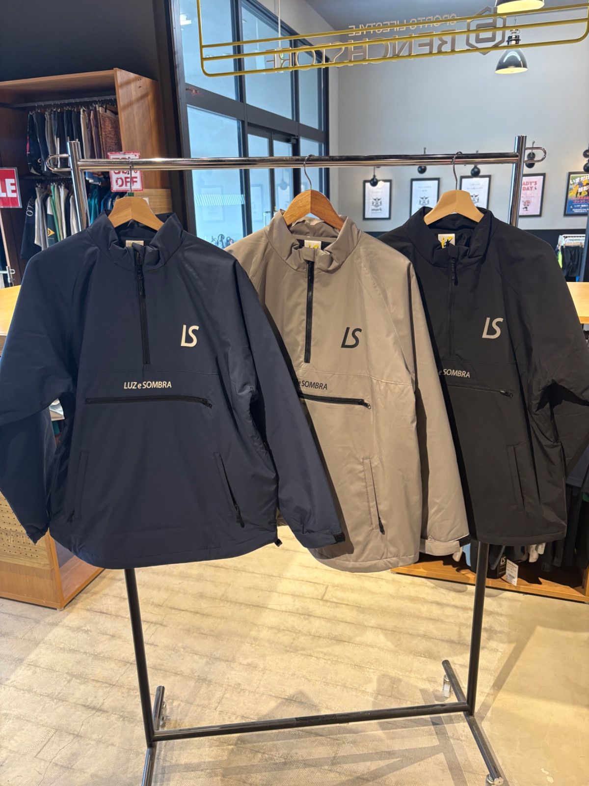ルースイソンブラ NAVIGATORS THERMOLITE PACKABLE HALF ZIP-限定商品