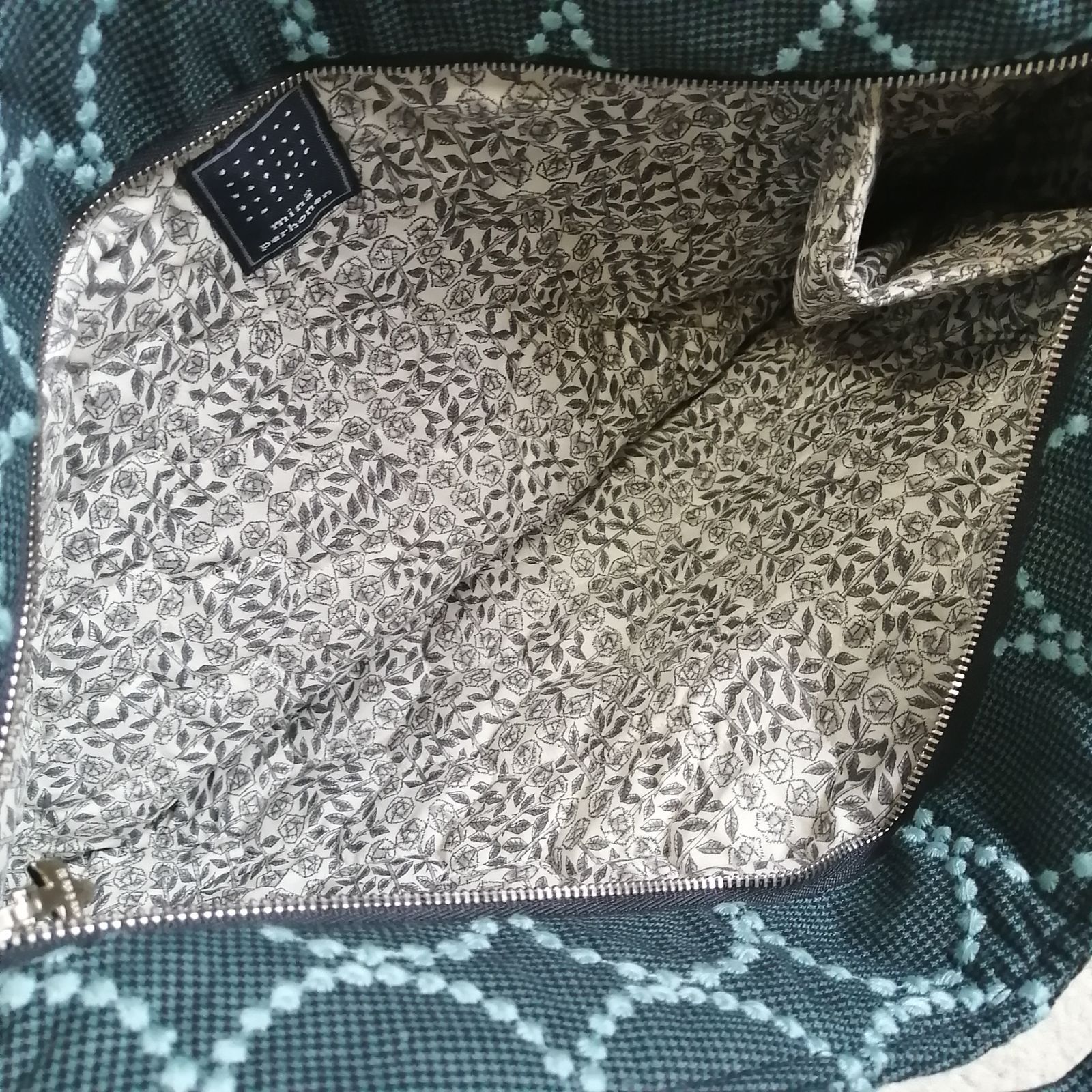 未使用☆ミナペルホネン ショルダーバッグ タンバリン刺繍 リネン