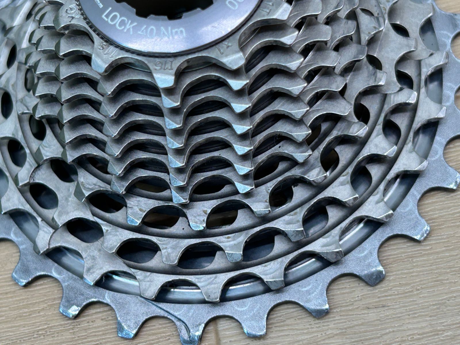☆ テルスポ イチ推し!! 美品!! SRAM RED XG1190 11s 11-28T 165g 