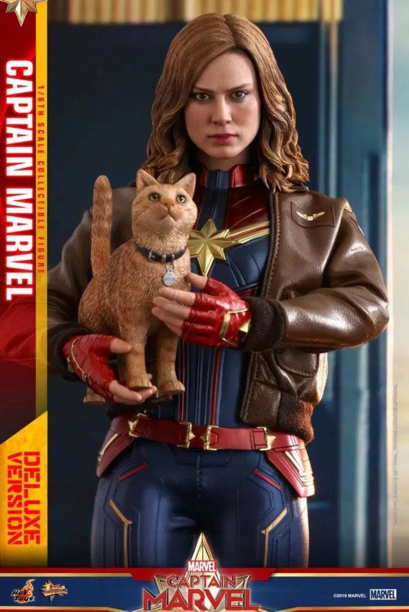 ホットトイズ キャプテン・マーベル 1/6フィギュア デラックス 