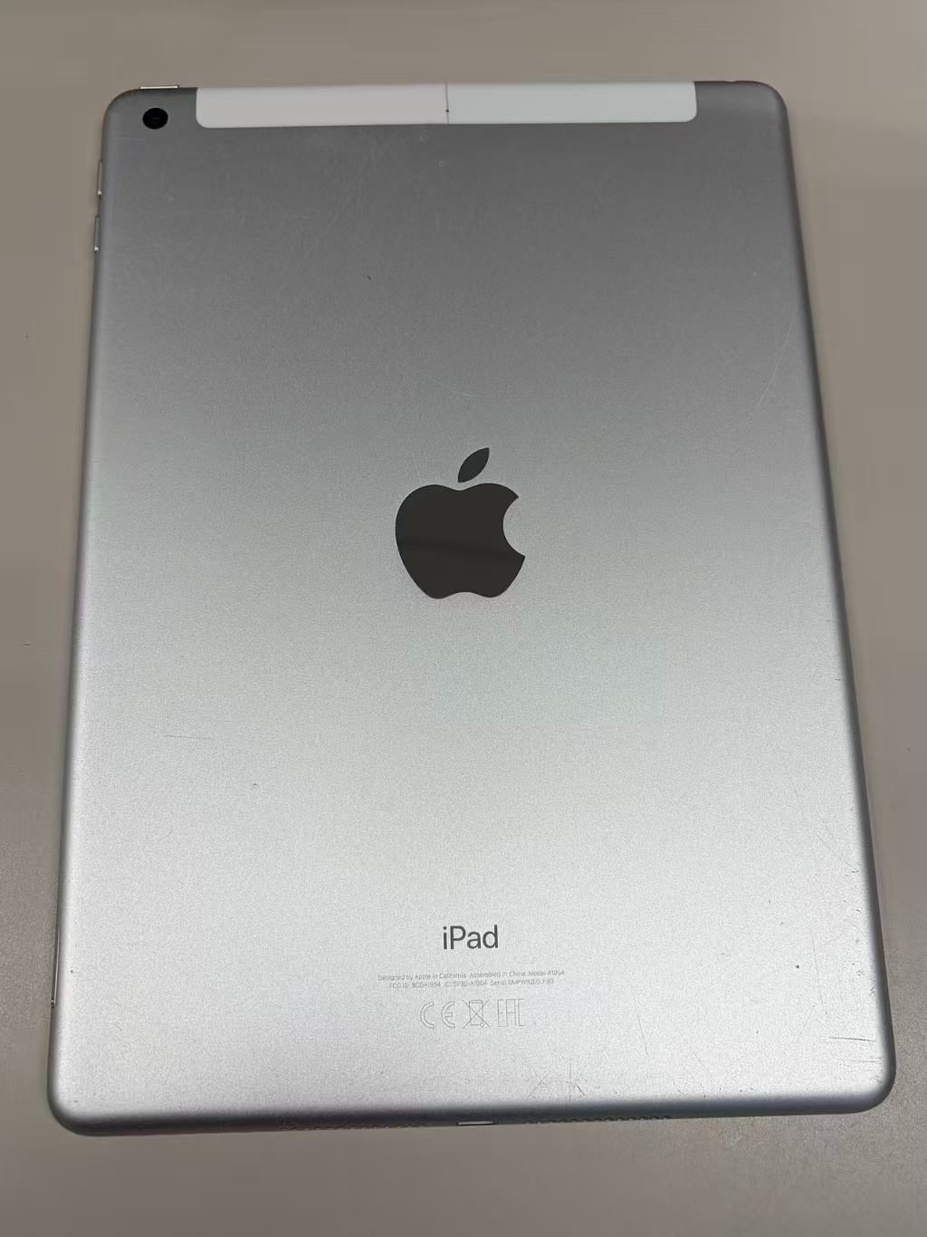 電池86％ SIMフリー iPad (第6世代) 128GB シルバー - メルカリ