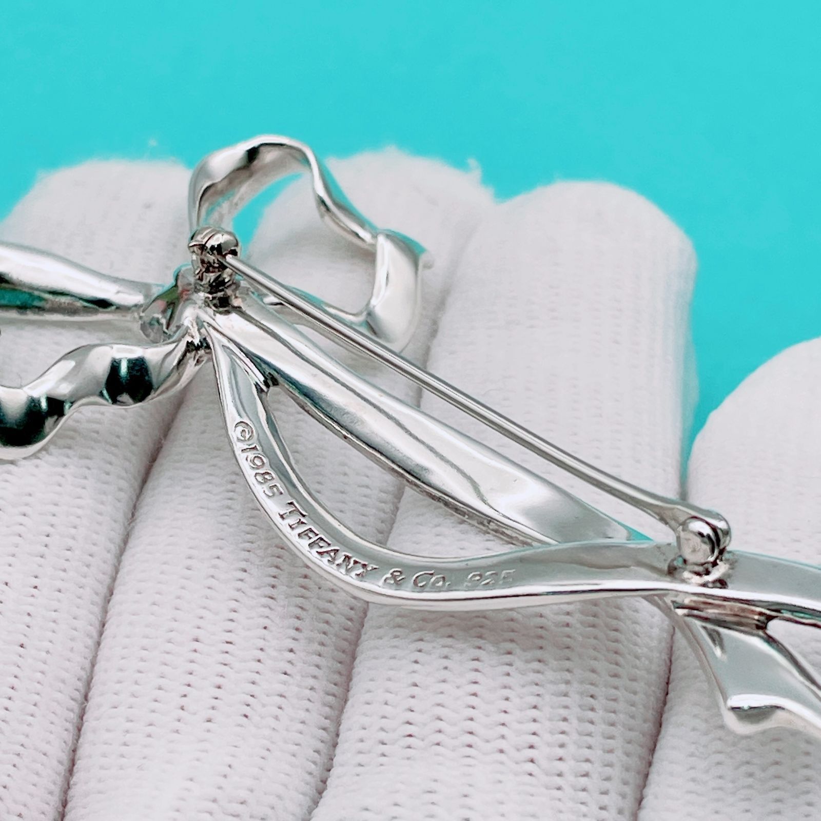 Tiffany&Co. (ティファニー) Sv925 リボンブローチ 6g ティファニー 新品仕上済 Tiffany&Co リボン モチーフ ブローチ Ag925