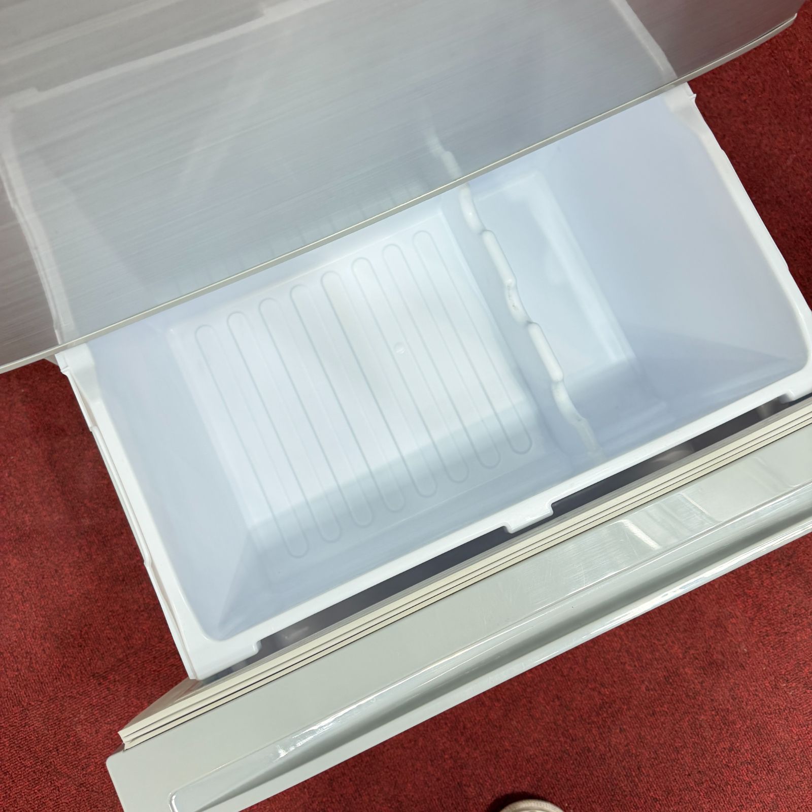 東京23区送料無料 美品シャープ2014年製3ドア冷蔵庫 264L製氷有 洗浄 