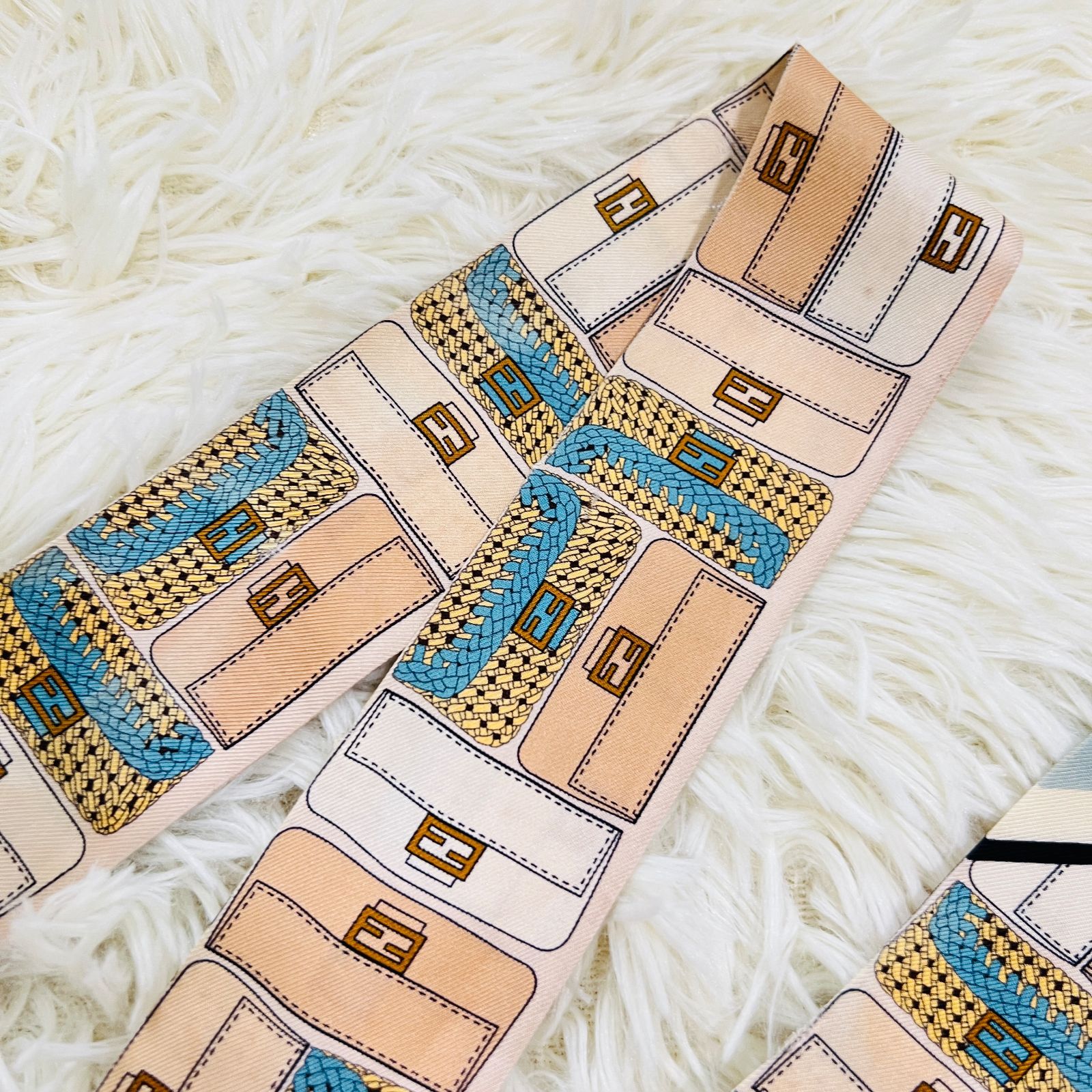 FENDI フェンディ ツイリー ラッピー バゲット スカーフ ブラック 